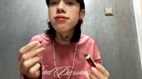 Snapshot of mun_poli chatting on 11-16-25, 09:09 Polik online show from 11-16-25, 09:09