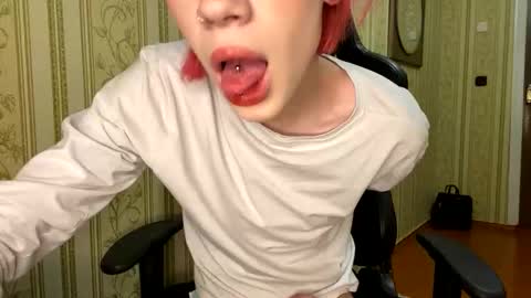 Snapshot of mun_poli chatting on 12-03-25, 09:35 Polik online show from 12-03-25, 09:35