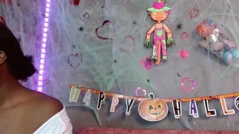 Snapshot of mupitta_sweett chatting on 10-15-25, 06:08 Leidy online show from 10-15-25, 06:08