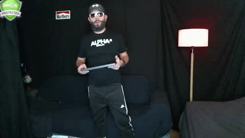 Snapshot of muratturkei chatting on 01-04-25, 11:06 MasterBros online show from 01-04-25, 11:06