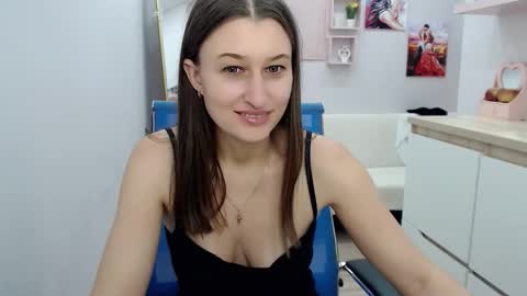 muriel_elvin online show from 10-03-25, 08:22