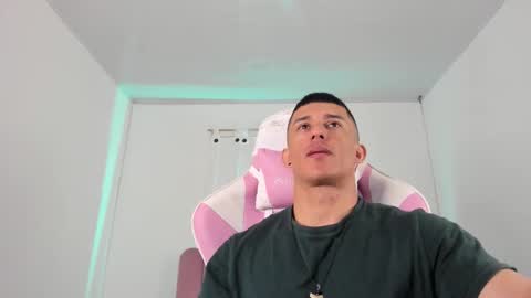 Muscle Man online show from 01-07-26, 03:25