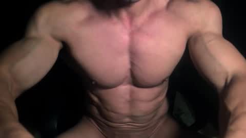 Snapshot of musclebredon chatting on 11-02-25, 06:10 BRENDON online show from 11-02-25, 06:10