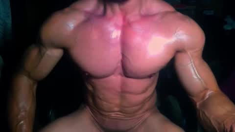 Snapshot of musclebredon chatting on 11-10-25, 07:46 BRENDON online show from 11-10-25, 07:46