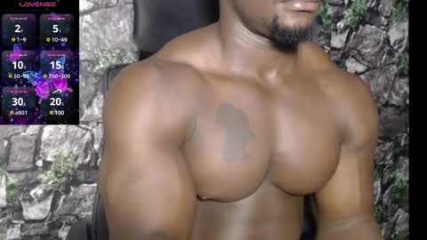 Snapshot of musclegodsammy23 chatting on 12-18-24, 06:21 musclegod23 online show from 12-18-24, 06:21