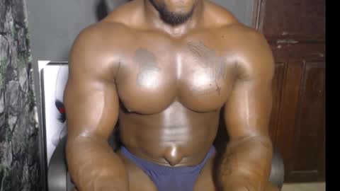 Snapshot of musclegodsammy23 chatting on 12-29-24, 12:09 musclegod23 online show from 12-29-24, 12:09
