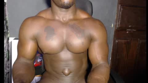 Snapshot of musclegodsammy23 chatting on 01-28-25, 12:26 musclegod23 online show from 01-28-25, 12:26