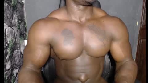 Snapshot of musclegodsammy23 chatting on 02-02-25, 12:19 musclegod23 online show from 02-02-25, 12:19