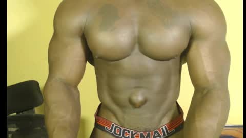 Snapshot of musclegodsammy23 chatting on 02-26-25, 11:59 musclegod23 online show from 02-26-25, 11:59