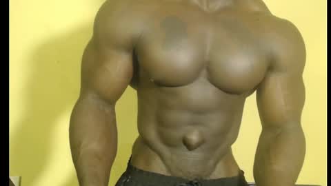 Snapshot of musclegodsammy23 chatting on 02-28-25, 02:42 musclegod23 online show from 02-28-25, 02:42