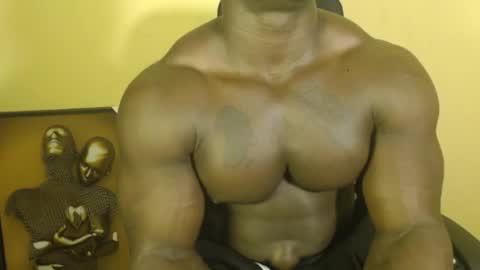 Snapshot of musclegodsammy23 chatting on 03-11-25, 01:16 musclegod23 online show from 03-11-25, 01:16