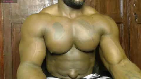 Snapshot of musclegodsammy23 chatting on 09-14-25, 12:10 musclegod23 online show from 09-14-25, 12:10