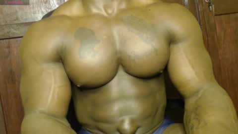 Snapshot of musclegodsammy23 chatting on 09-20-25, 12:17 musclegod23 online show from 09-20-25, 12:17