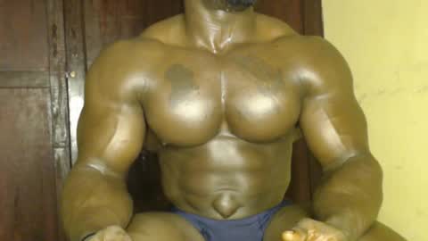 musclegod23 online show from 11-17-25, 11:38