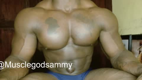 Snapshot of musclegodsammy23 chatting on 02-02-26, 07:01 musclegod23 online show from 02-02-26, 07:01
