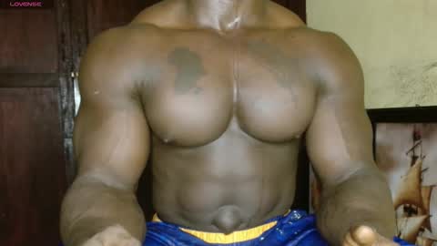 Snapshot of musclegodsammy23 chatting on 02-20-26, 02:39 musclegod23 online show from 02-20-26, 02:39