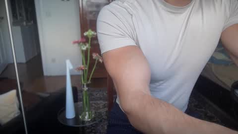 musclehair3 online show from 09-23-25, 10:18