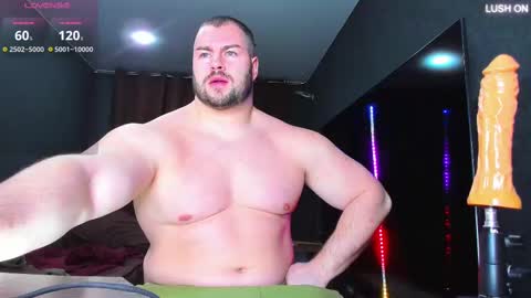 Snapshot of muscularjohnforu chatting on 03-04-25, 05:24 click icon for peach  online show from 03-04-25, 05:24