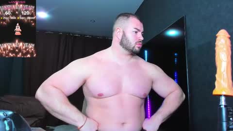 Snapshot of muscularjohnforu chatting on 03-09-25, 06:54 click icon for peach  online show from 03-09-25, 06:54