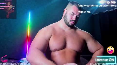 Snapshot of muscularjohnforu chatting on 09-20-25, 11:55 click icon for peach  online show from 09-20-25, 11:55