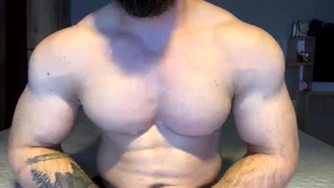 muscularjuggler online show from 11-02-25, 05:26