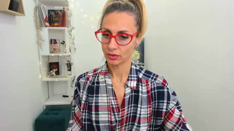 Diana online show from 12-20-24, 05:40