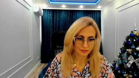 Diana online show from 12-26-24, 11:32