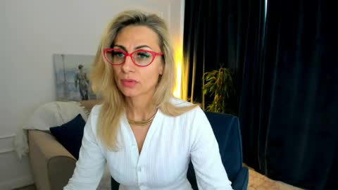 Diana online show from 04-08-26, 11:32