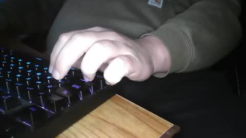 mushroomtip0202 online show from 11-27-25, 09:00