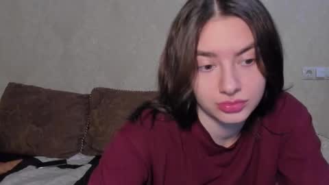 Snapshot of muuur_a chatting on 10-02-25, 12:45 muuur_a online show from 10-02-25, 12:45