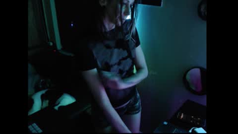 ghost mantis online show from 11-08-25, 09:09