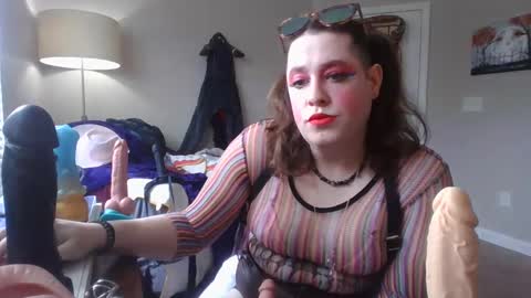 Snapshot of mxsissycharlotte chatting on 03-07-25, 04:11 Mx Charlotte online show from 03-07-25, 04:11