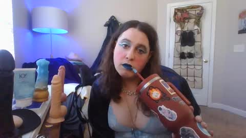 Snapshot of mxsissycharlotte chatting on 03-12-25, 08:10 Mx Charlotte online show from 03-12-25, 08:10