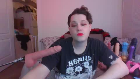 Snapshot of mxsissycharlotte chatting on 10-01-25, 10:38 Mx Charlotte online show from 10-01-25, 10:38