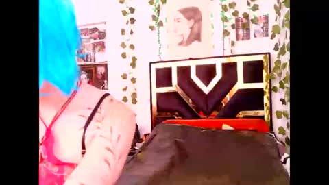 miagosling  NTMU  Dont forget follow me  online show from 10-25-25, 04:46