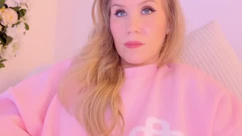 Snapshot of myassistant chatting on 12-29-24, 07:22 Mya-be Yours P online show from 12-29-24, 07:22