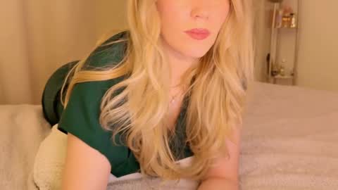 Snapshot of myassistant chatting on 01-20-25, 01:18 Mya-be Yours P online show from 01-20-25, 01:18