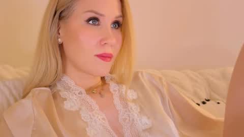 Snapshot of myassistant chatting on 01-24-25, 11:12 Mya-be Yours P online show from 01-24-25, 11:12