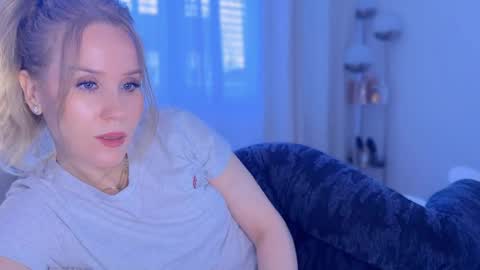 Snapshot of myassistant chatting on 02-07-25, 04:24 Mya-be Yours P online show from 02-07-25, 04:24