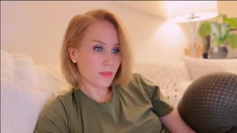 Snapshot of myassistant chatting on 02-24-25, 06:36 Mya-be Yours P online show from 02-24-25, 06:36