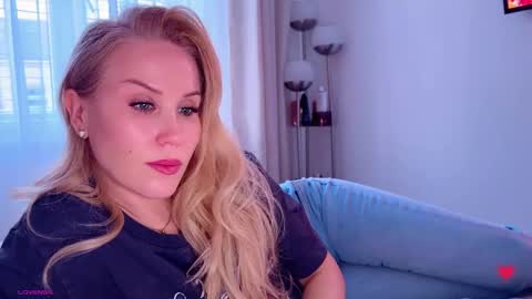 Snapshot of myassistant chatting on 10-12-25, 05:12 Mya-be Yours P online show from 10-12-25, 05:12