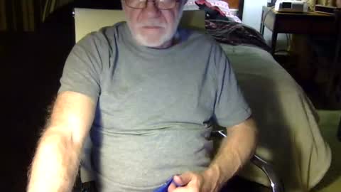 r-glenn-01 online show from 02-16-26, 04:19