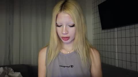 Snapshot of mydrool chatting on 02-15-26, 09:55 mydrool online show from 02-15-26, 09:55