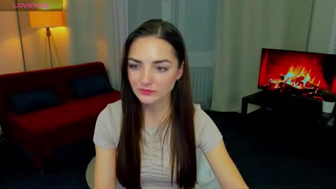 Ella online show from 10-07-25, 08:17