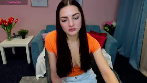 Ella online show from 10-15-25, 09:15