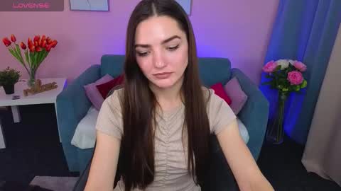 Ella online show from 11-20-25, 09:47