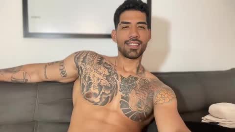 Myke esthetic online show from 01-28-25, 05:32