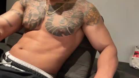 Myke esthetic online show from 10-17-25, 11:07