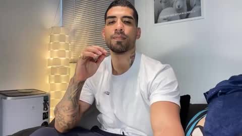 Myke esthetic online show from 01-11-26, 10:37