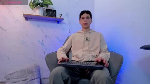 Mykel   online show from 10-09-25, 02:48